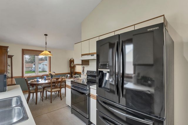 12 Fitzpatrick Circle, Nashua, NH 03063