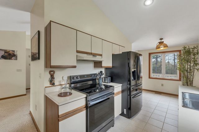 12 Fitzpatrick Circle, Nashua, NH 03063