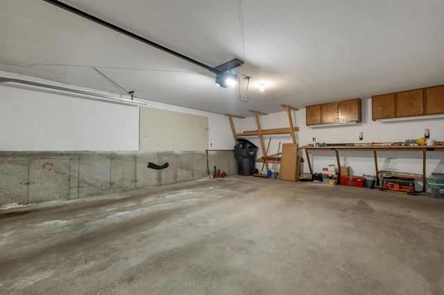 12 Fitzpatrick Circle, Nashua, NH 03063