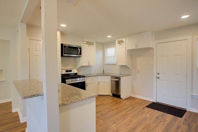 10421 Losa Drive, Dallas, TX 75218