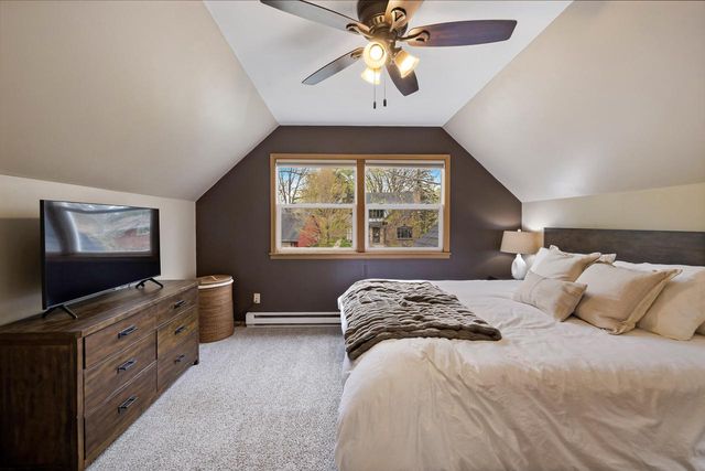 9034 Mt Vernon AVENUE, Milwaukee, WI 53226