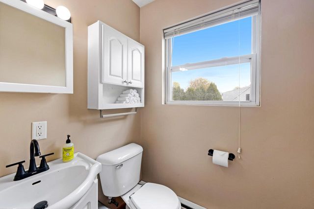9034 Mt Vernon AVENUE, Milwaukee, WI 53226