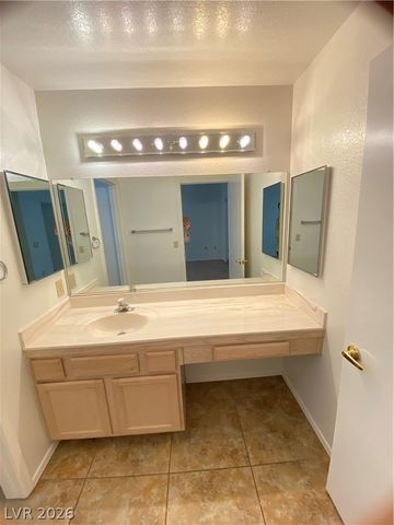 9012 STARMOUNT Drive, Las Vegas, NV 89134