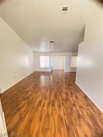 9012 STARMOUNT Drive, Las Vegas, NV 89134