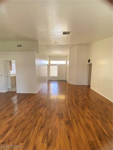 9012 STARMOUNT Drive, Las Vegas, NV 89134