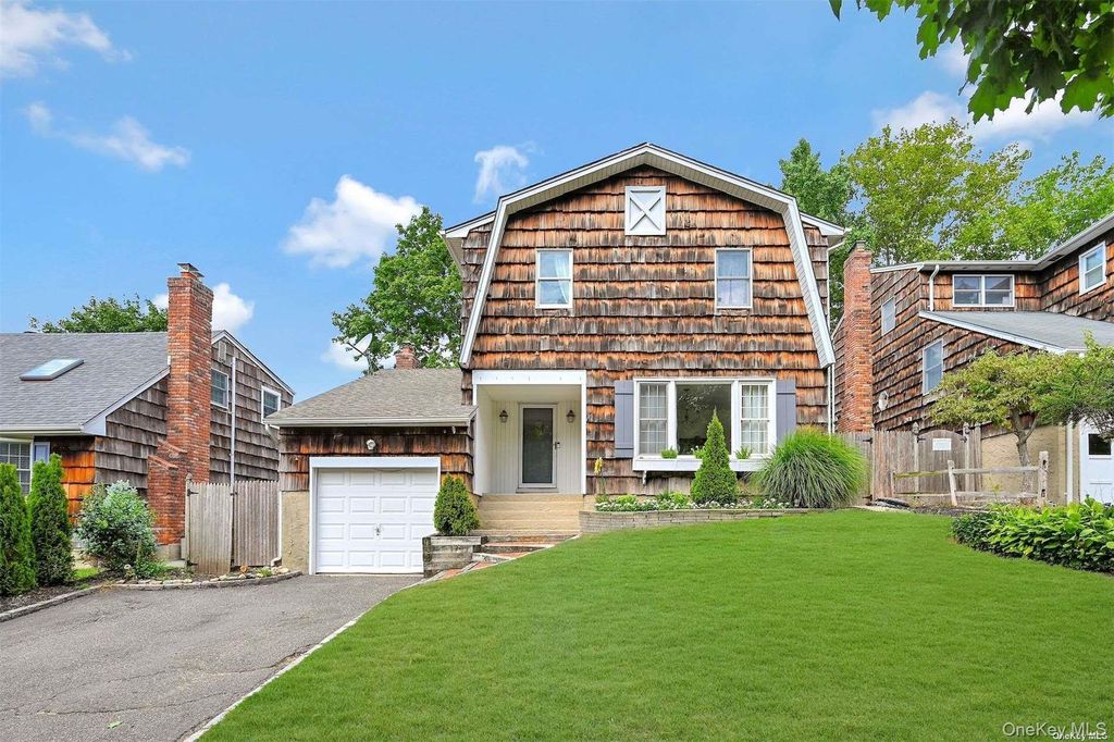 17 Franklin Court, Northport, NY 11768 — exterior
