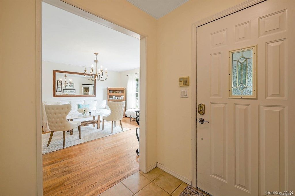 17 Franklin Court, Northport, NY 11768 — photo 5