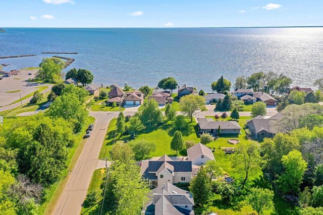 N7629 PIGEON ROAD, Sherwood, WI 54169