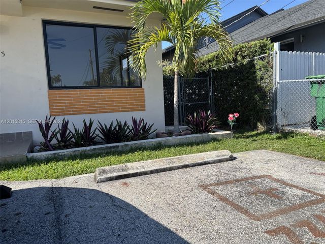 7343 SW 21st St 0, Miami, FL 33155