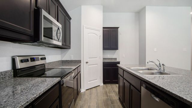 9816 Mescalbean Boulevard, Fort Worth, TX 76036