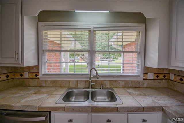 11113 Dexter, Northport, AL 35475