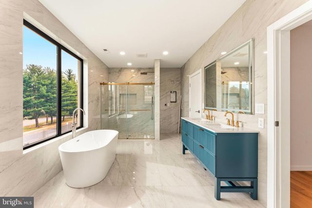 3750 WHEATSHEAF RD, Huntingdon Valley, PA 19006