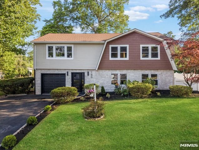 189 Woodland Avenue, Westwood, NJ 07675