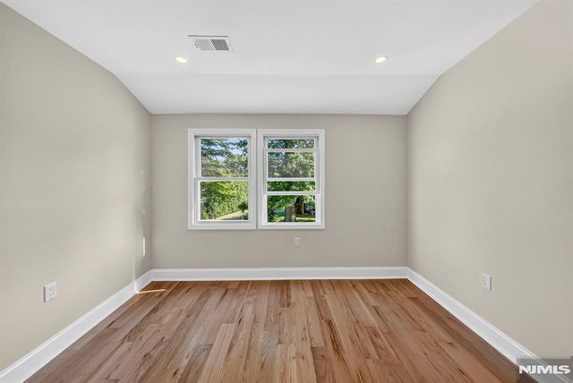 189 Woodland Avenue, Westwood, NJ 07675