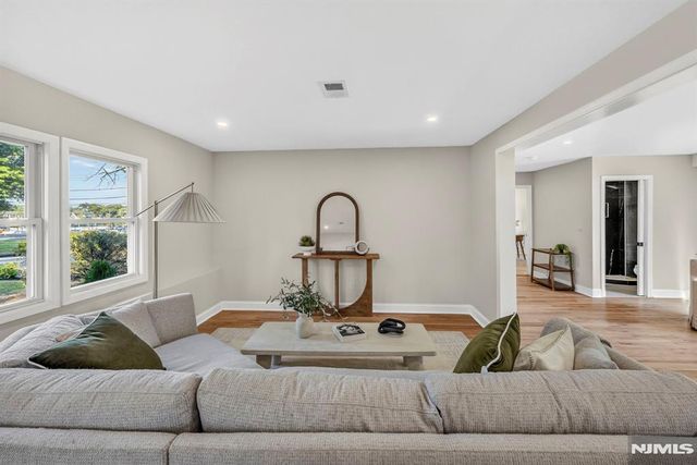 189 Woodland Avenue, Westwood, NJ 07675