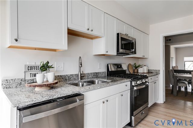 9703 Groundhog Dr, Richmond, VA 23235