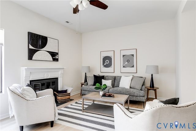 9703 Groundhog Dr, Richmond, VA 23235