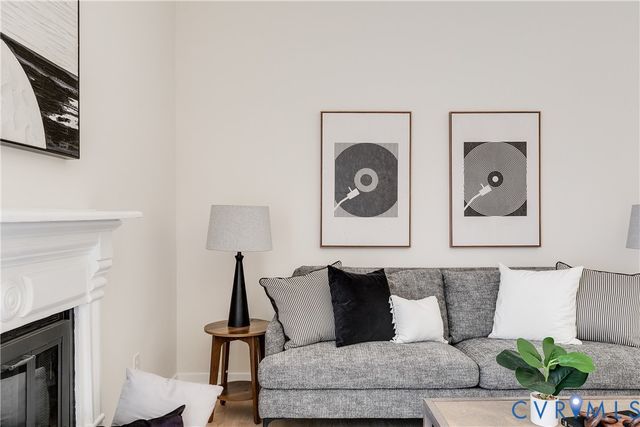 9703 Groundhog Dr, Richmond, VA 23235