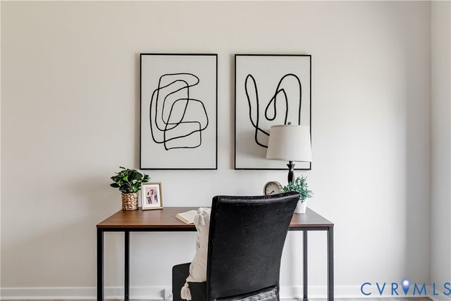 9703 Groundhog Dr, Richmond, VA 23235