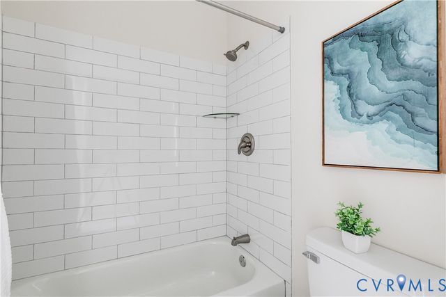 9703 Groundhog Dr, Richmond, VA 23235