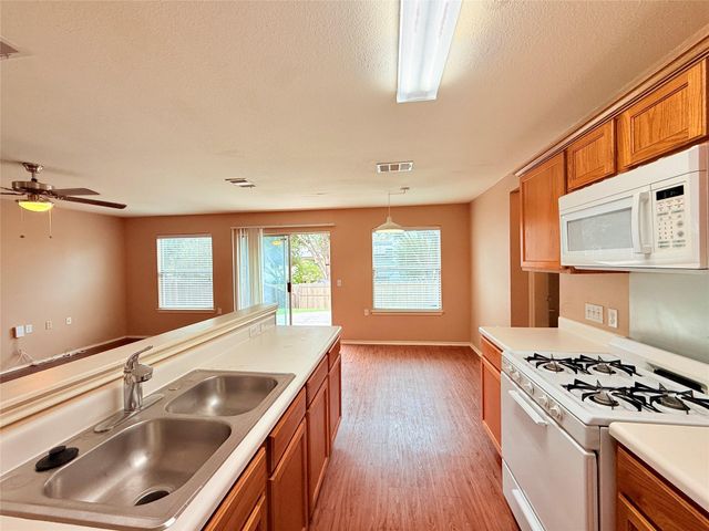 5313 Hutchinson DR, Austin, TX 78723