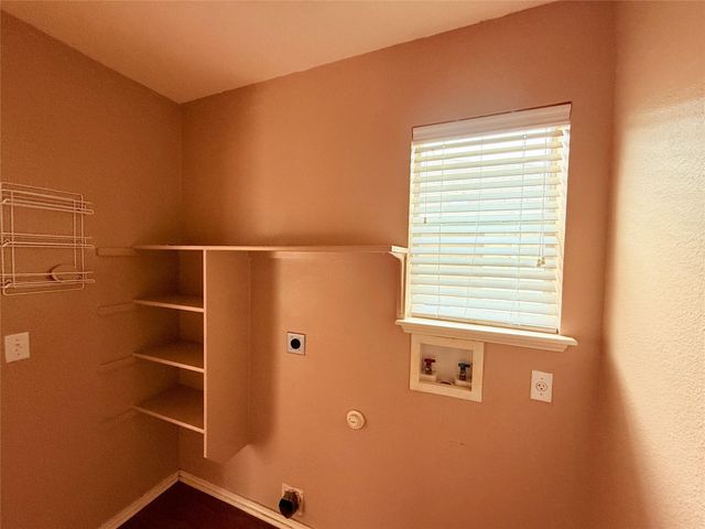 5313 Hutchinson DR, Austin, TX 78723