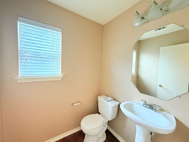 5313 Hutchinson DR, Austin, TX 78723