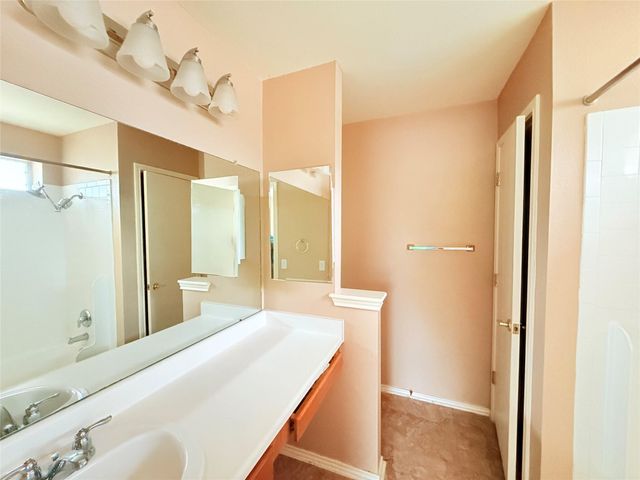 5313 Hutchinson DR, Austin, TX 78723