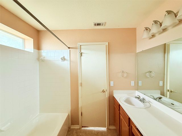 5313 Hutchinson DR, Austin, TX 78723