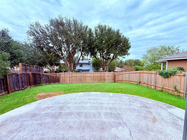 5313 Hutchinson DR, Austin, TX 78723