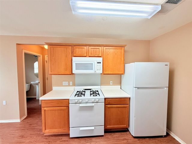 5313 Hutchinson DR, Austin, TX 78723