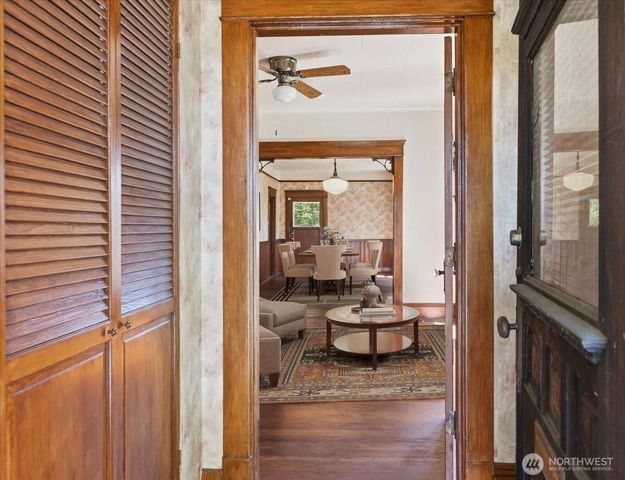 1621 Colby Avenue, Everett, WA 98201