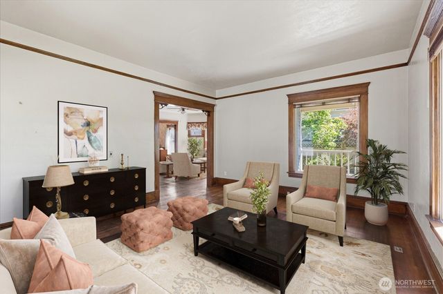 1621 Colby Avenue, Everett, WA 98201