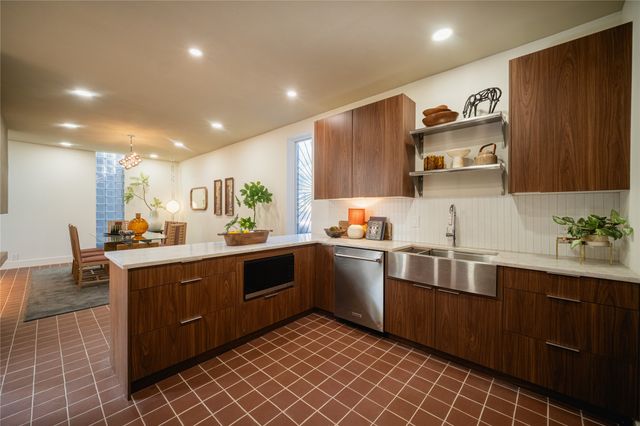 2628 Maple Springs Boulevard, Dallas, TX 75235