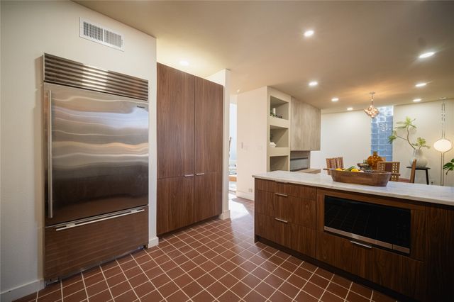 2628 Maple Springs Boulevard, Dallas, TX 75235