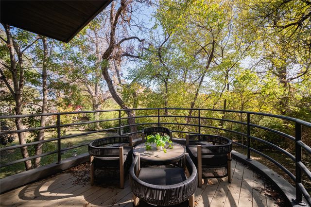 2628 Maple Springs Boulevard, Dallas, TX 75235