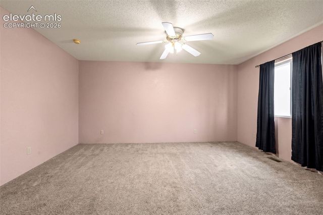 1128 E Rustic Drive, Pueblo, CO 81007