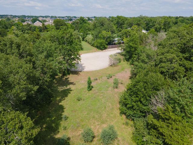 7012 Rose Point Court, Bryan, TX 77808