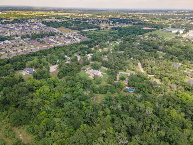7012 Rose Point Court, Bryan, TX 77808