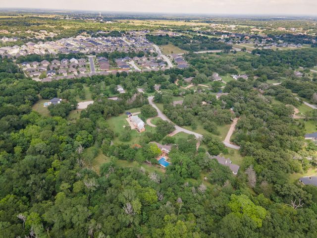7012 Rose Point Court, Bryan, TX 77808