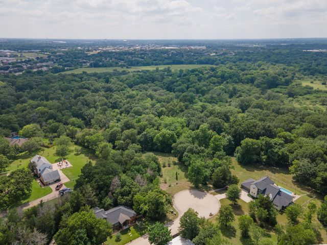 7012 Rose Point Court, Bryan, TX 77808