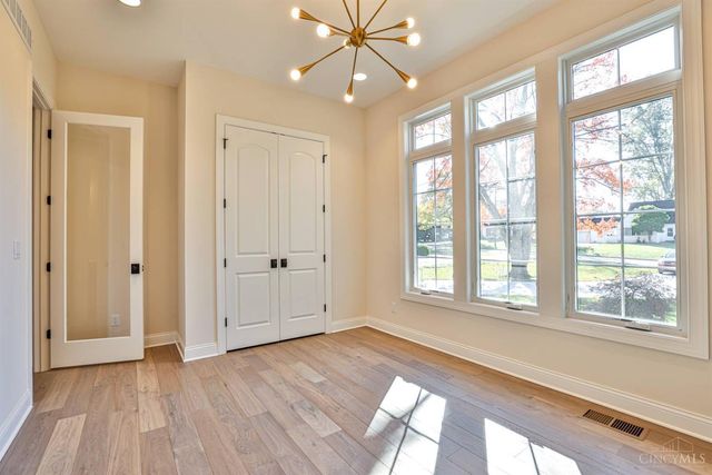 7556 Shawnee Run Road, Madeira, OH 45243