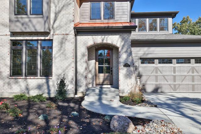 7556 Shawnee Run Road, Madeira, OH 45243