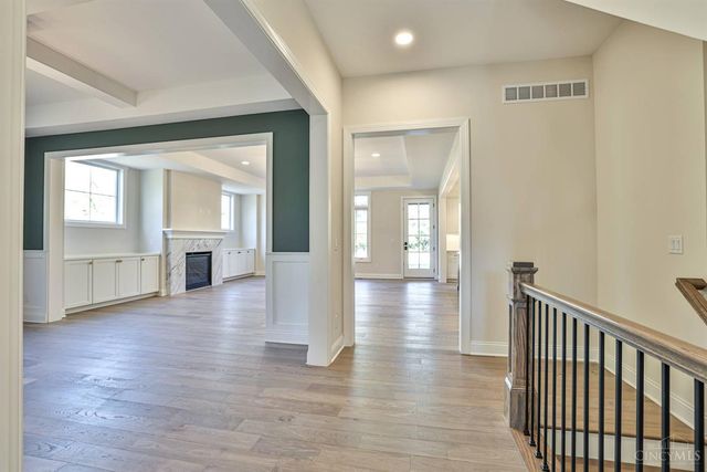 7556 Shawnee Run Road, Madeira, OH 45243