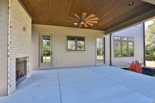 7556 Shawnee Run Road, Madeira, OH 45243