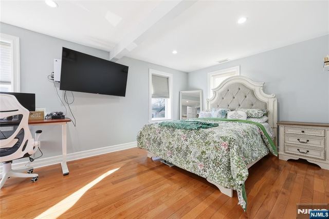 42 S Demarest Avenue, Bergenfield, NJ 07621