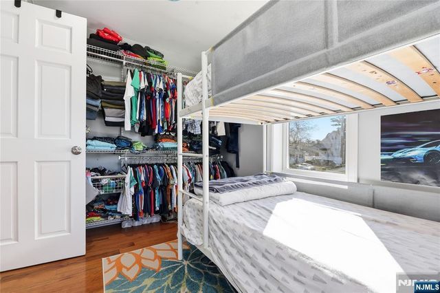 42 S Demarest Avenue, Bergenfield, NJ 07621