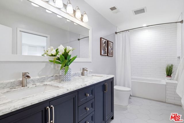 17320 Tiara Street, Encino (los Angeles), CA 91316