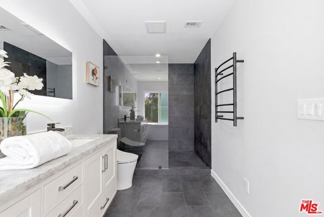 17320 Tiara Street, Encino (los Angeles), CA 91316