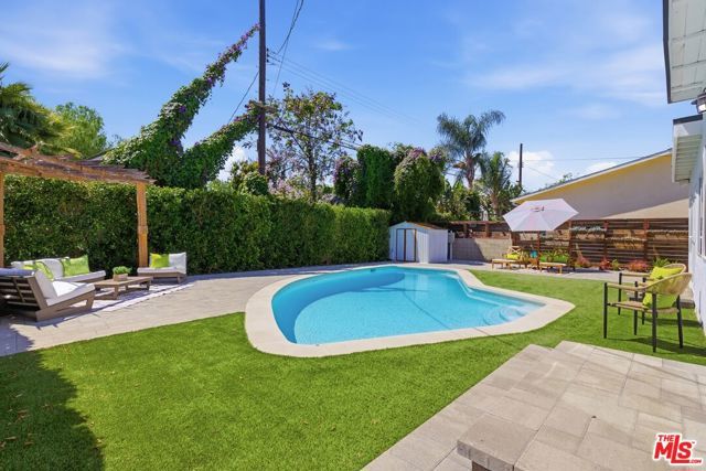 17320 Tiara Street, Encino (los Angeles), CA 91316